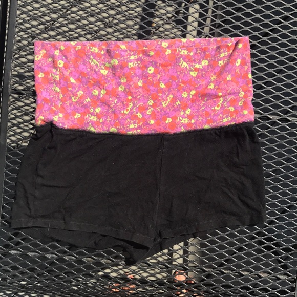Fold Over Yoga Shorts - Picture 1 of 2
